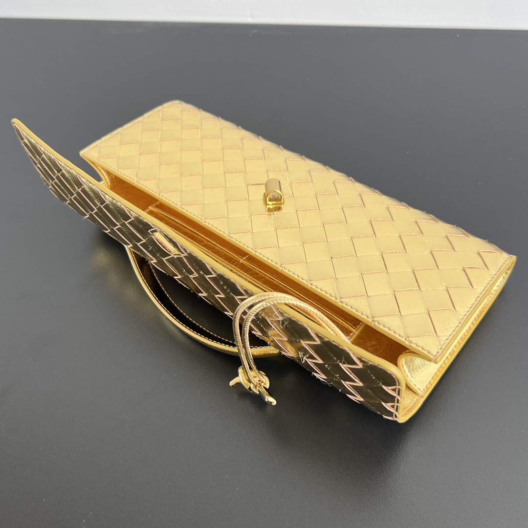 Bottega Veneta Clutch-31x13x3 CM