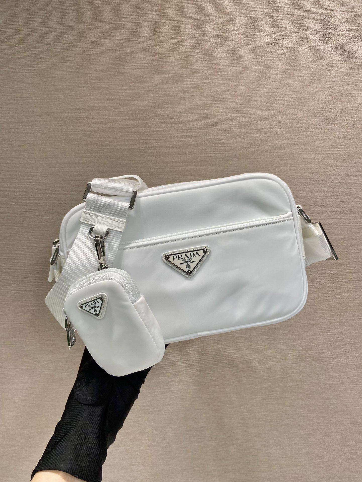 Pra*a 1bc167 crossbody bag -23*15*7cm