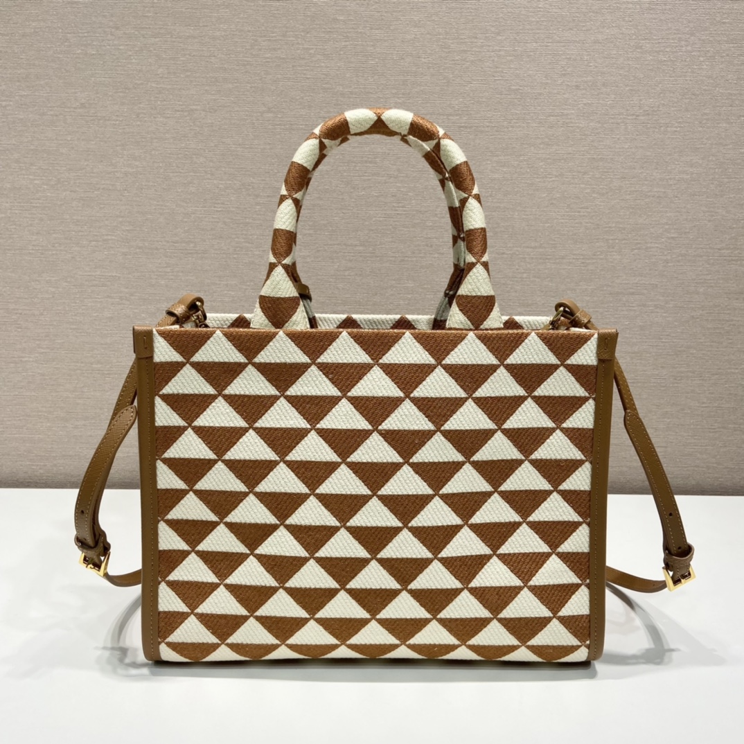 Pra*a small tote in saffiano leather 1ba354-28*22*9cm
