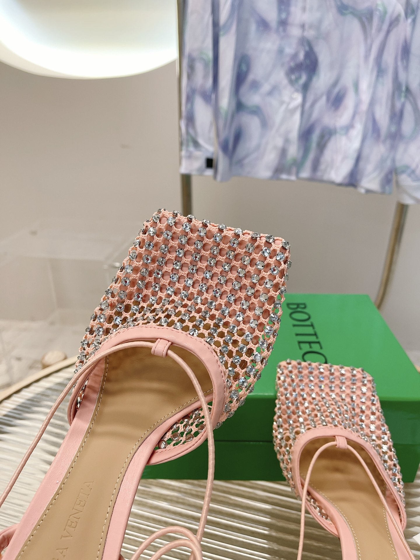 bo*te*ga Ve*ne*ta heels