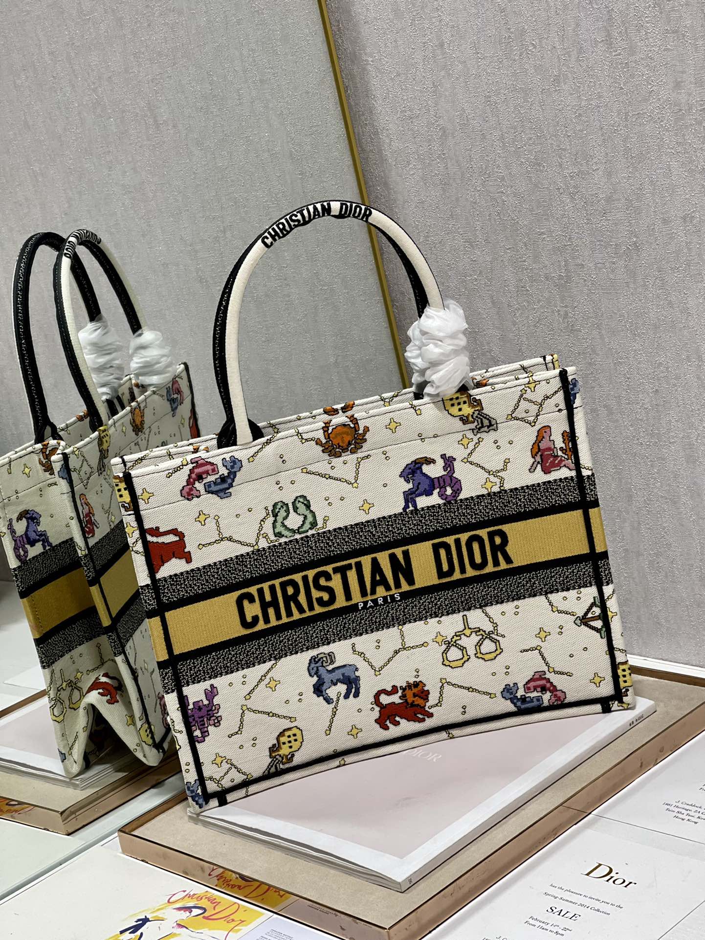 D*or small book tote-36.5cm