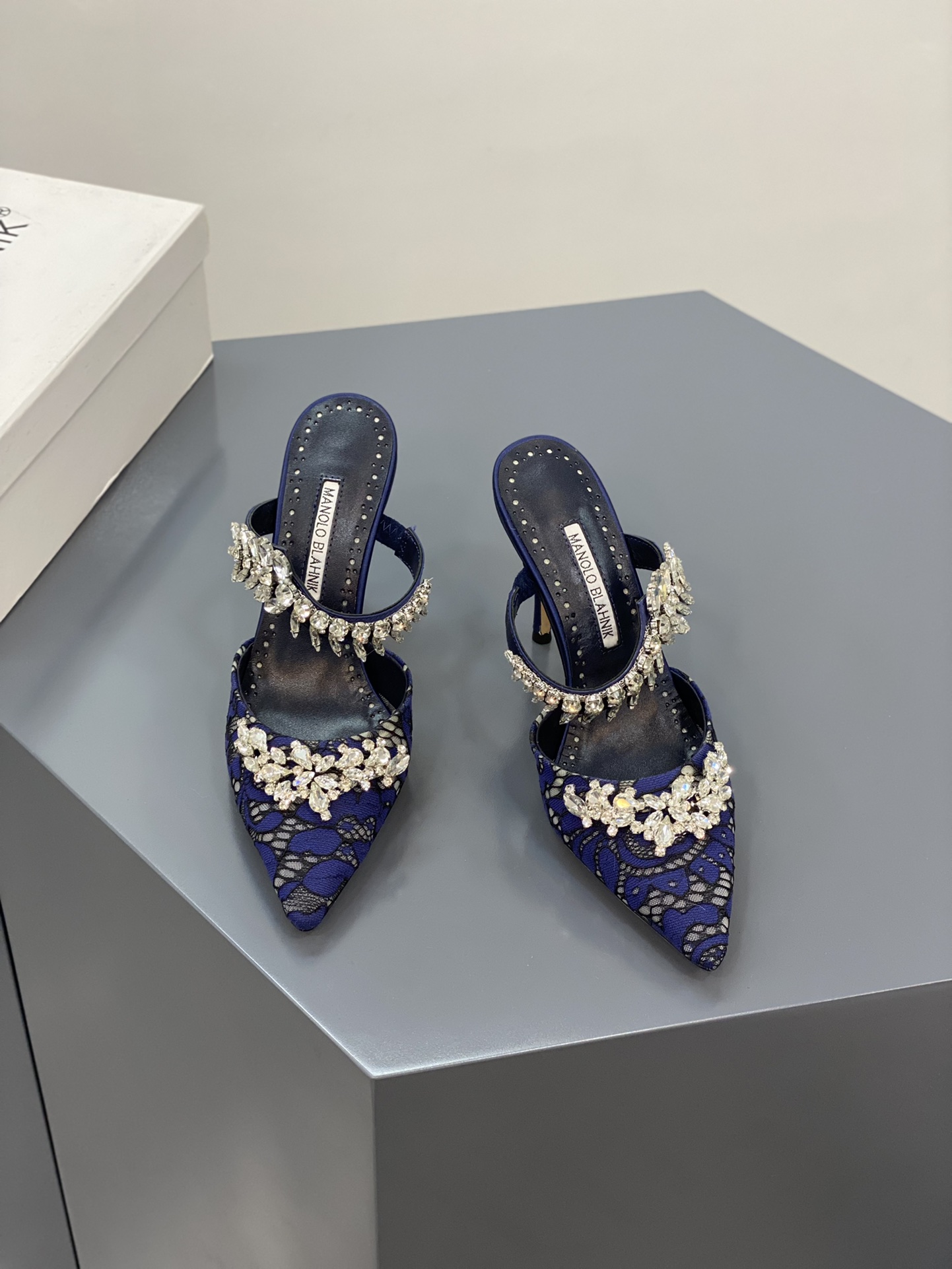 Manolo Blahnik-10CM