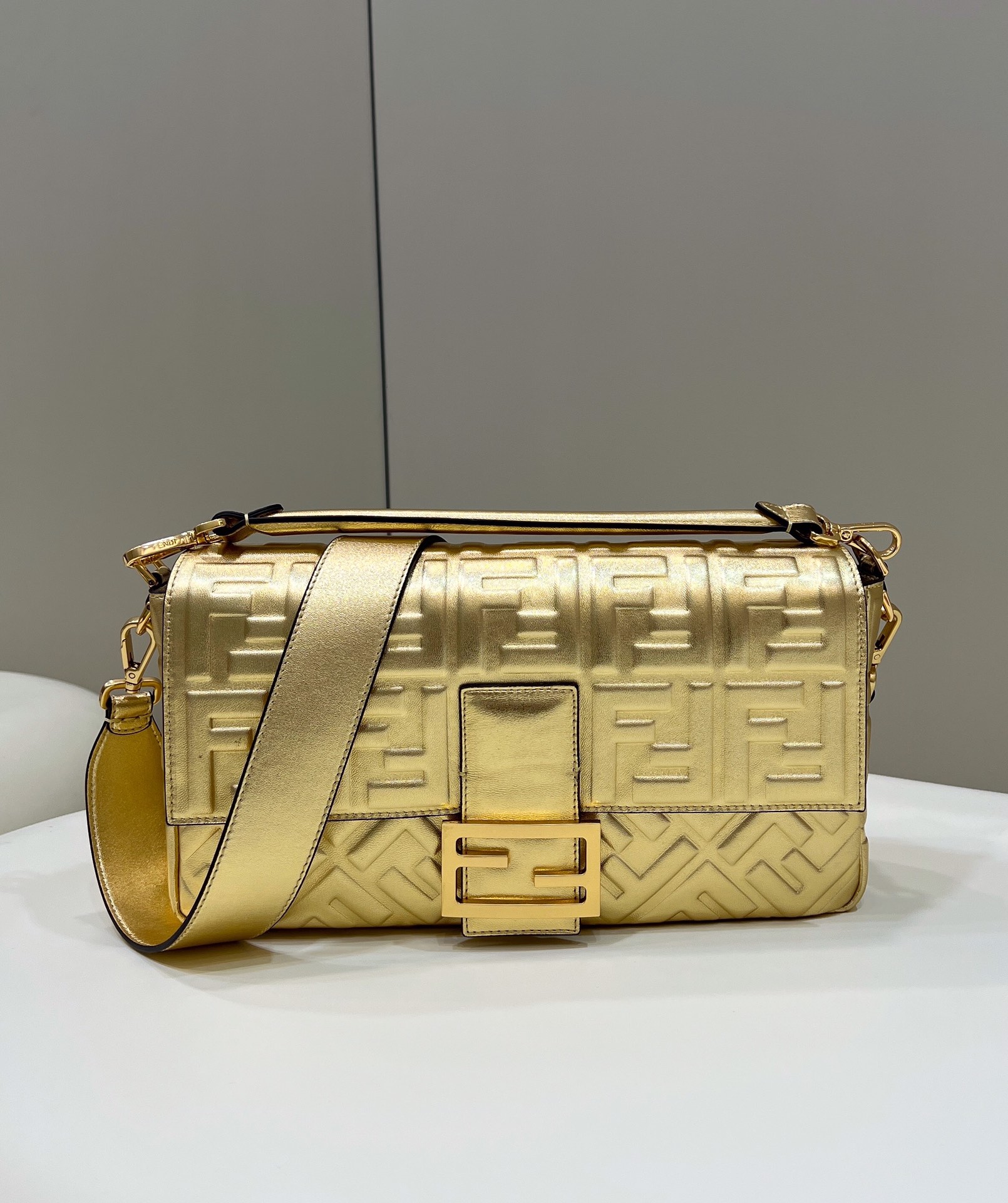 F**di baguette bag