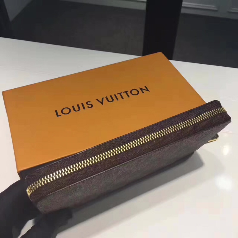 l0*is V*t0n zippy wallet-19*10*2cm