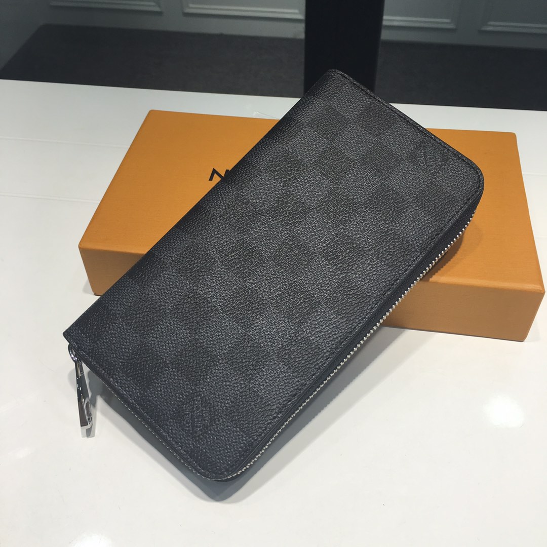 l0*is V*t0n zippy wallet-19*10*2cm