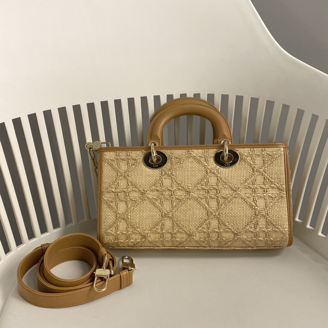 D*or lady bag-26 x 13.5 x 5cm