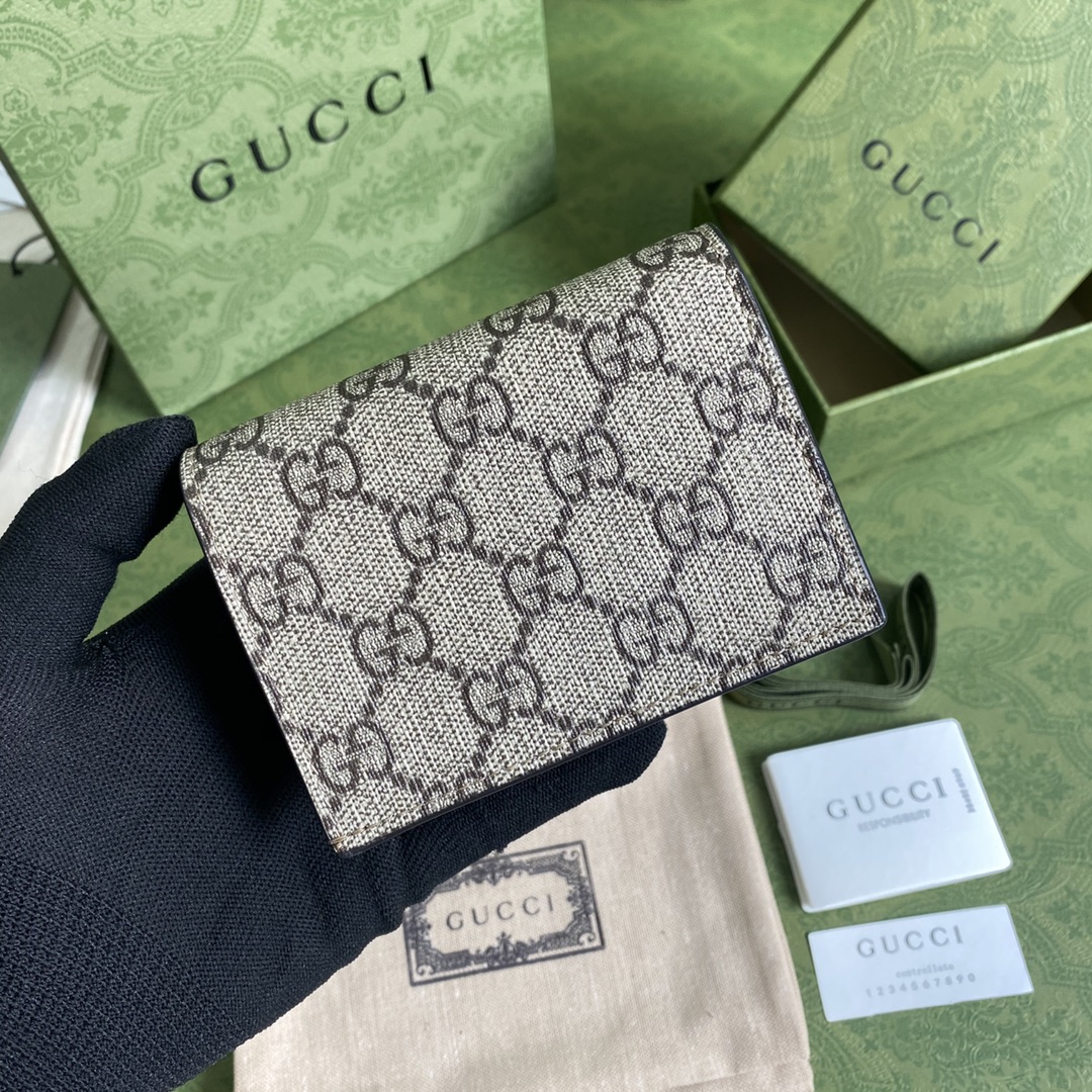 G*u*i wallet-11*9*3cm