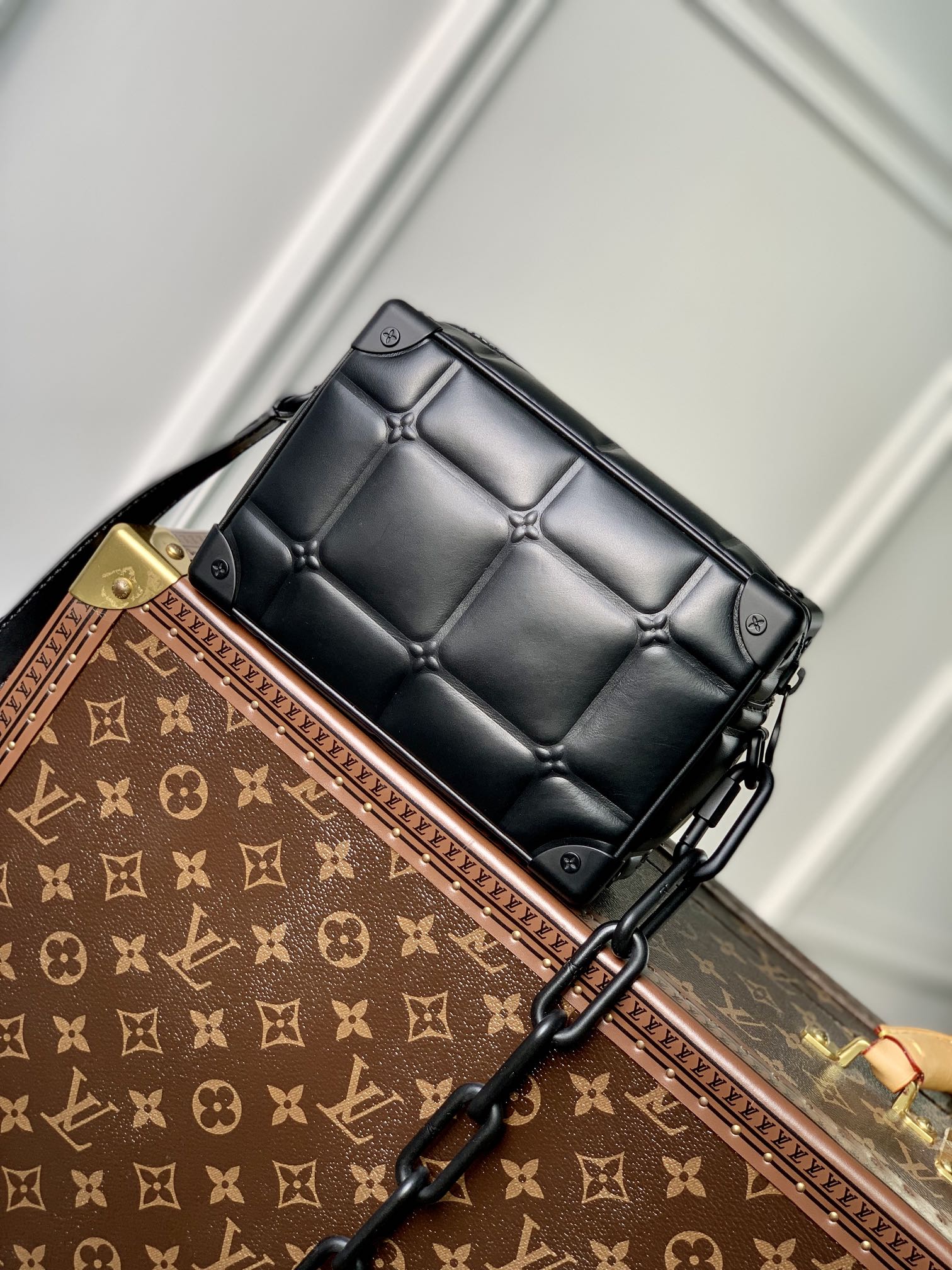 l0*is V*t0n mini soft trunk-m81611 -18*13*8m