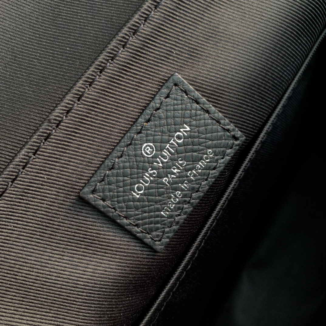 l0*is V*t0n district messenger bag-m46255-26*20*7cm