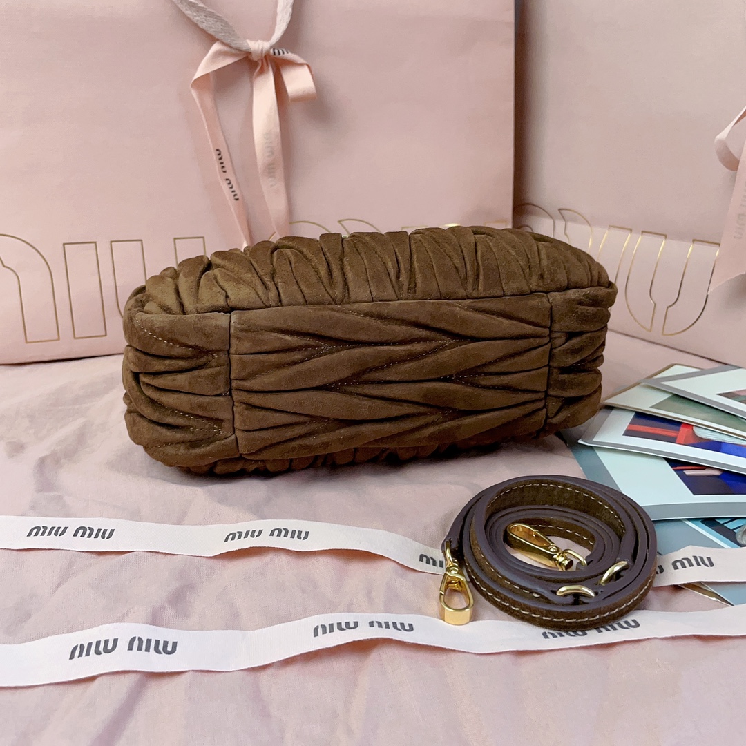 MiuMiu Wander Hobo Bag-23X13X7CM