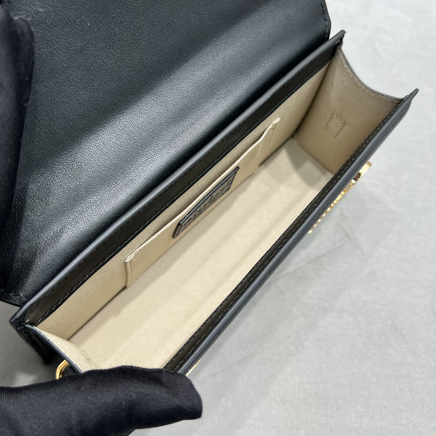 Jacquemus Handbags-21*10*6CM