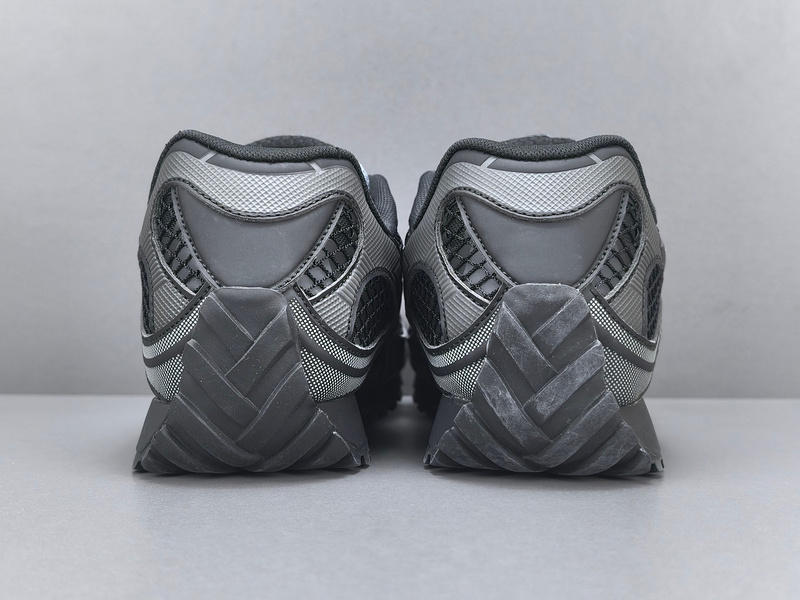 Bottega Veneta Orbit Sneaker