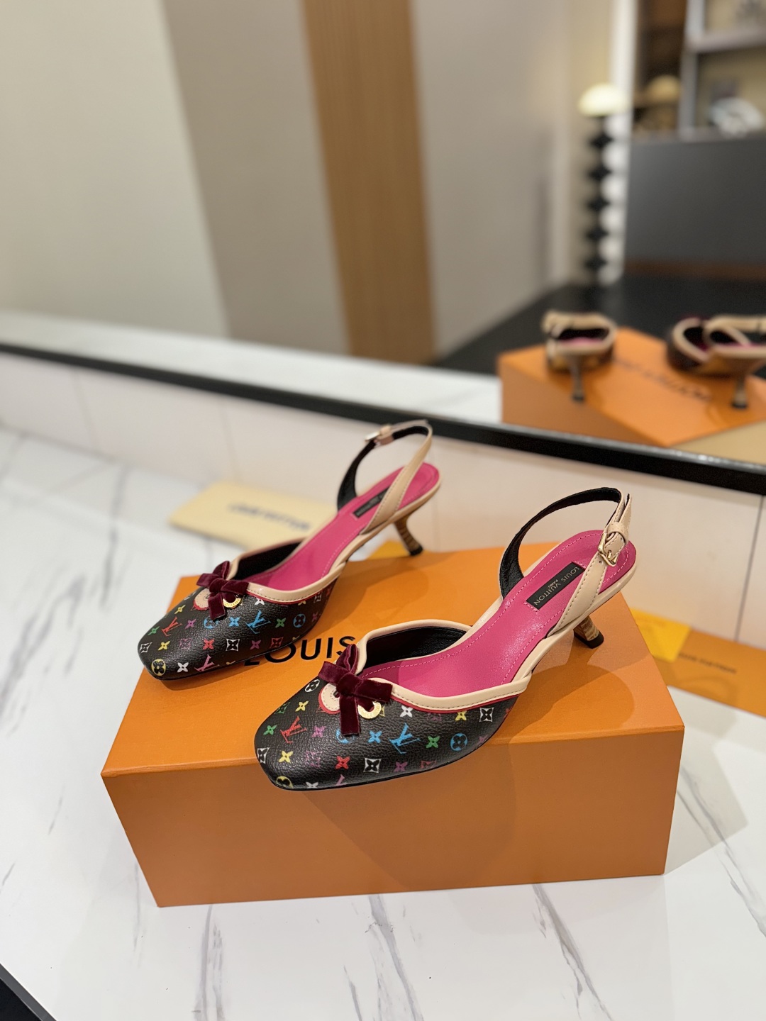 Louis Vuitton Sandals