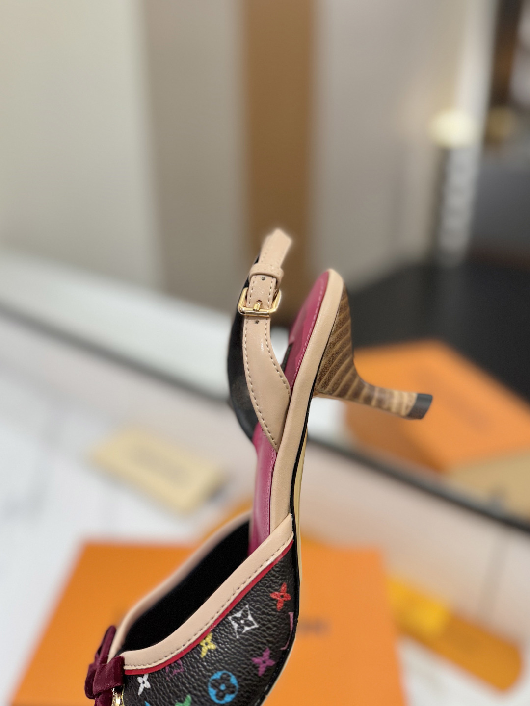 Louis Vuitton Sandals