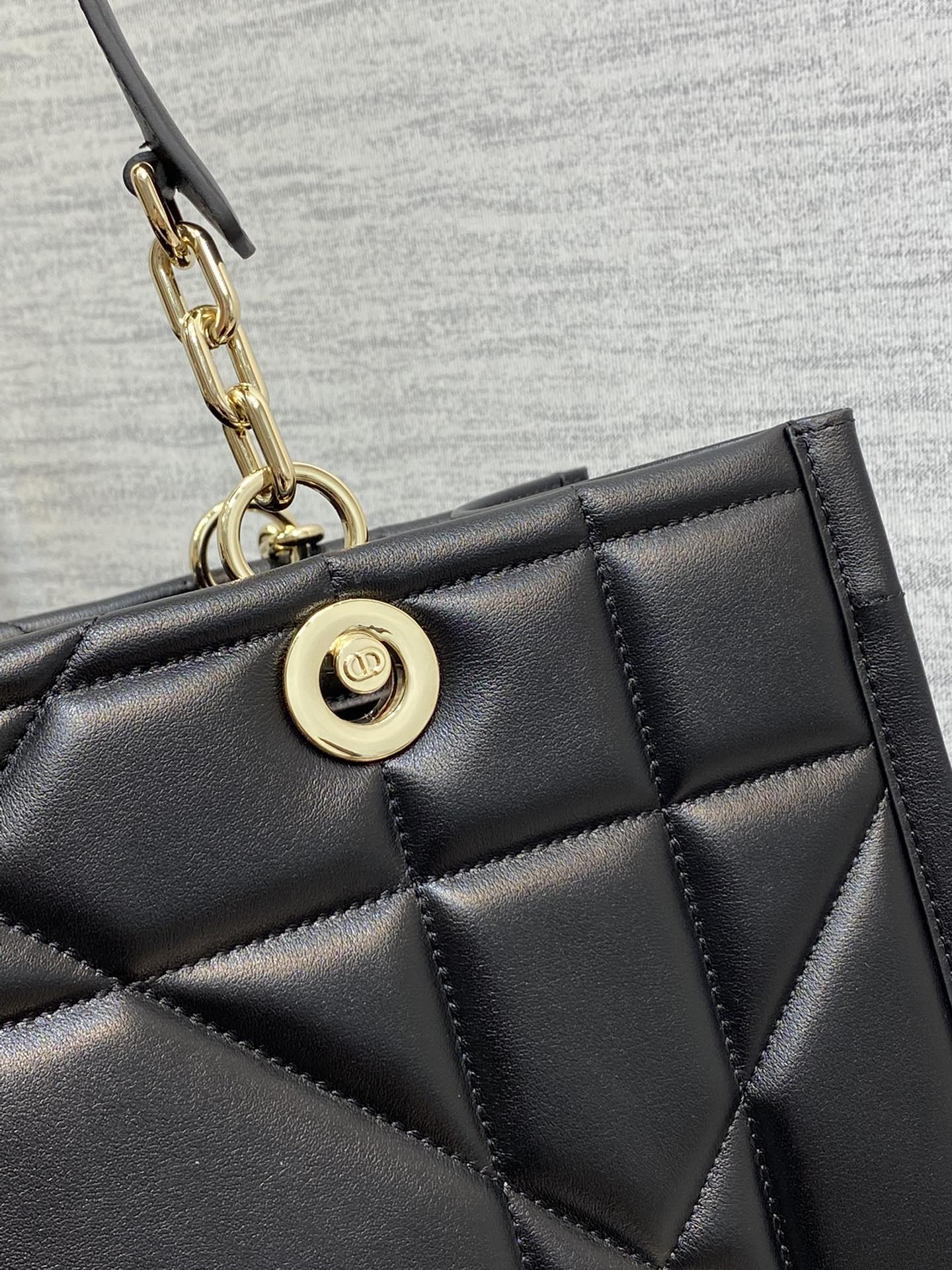 D*or essential bag