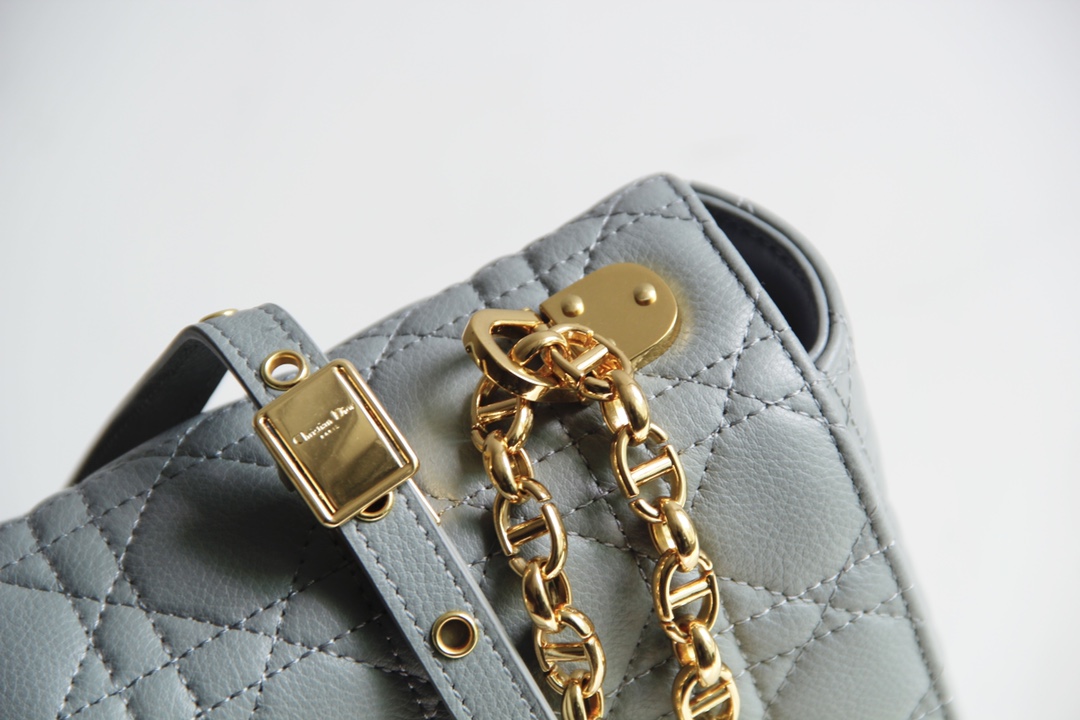 D*or 2021 caro bag-28*17*9cm