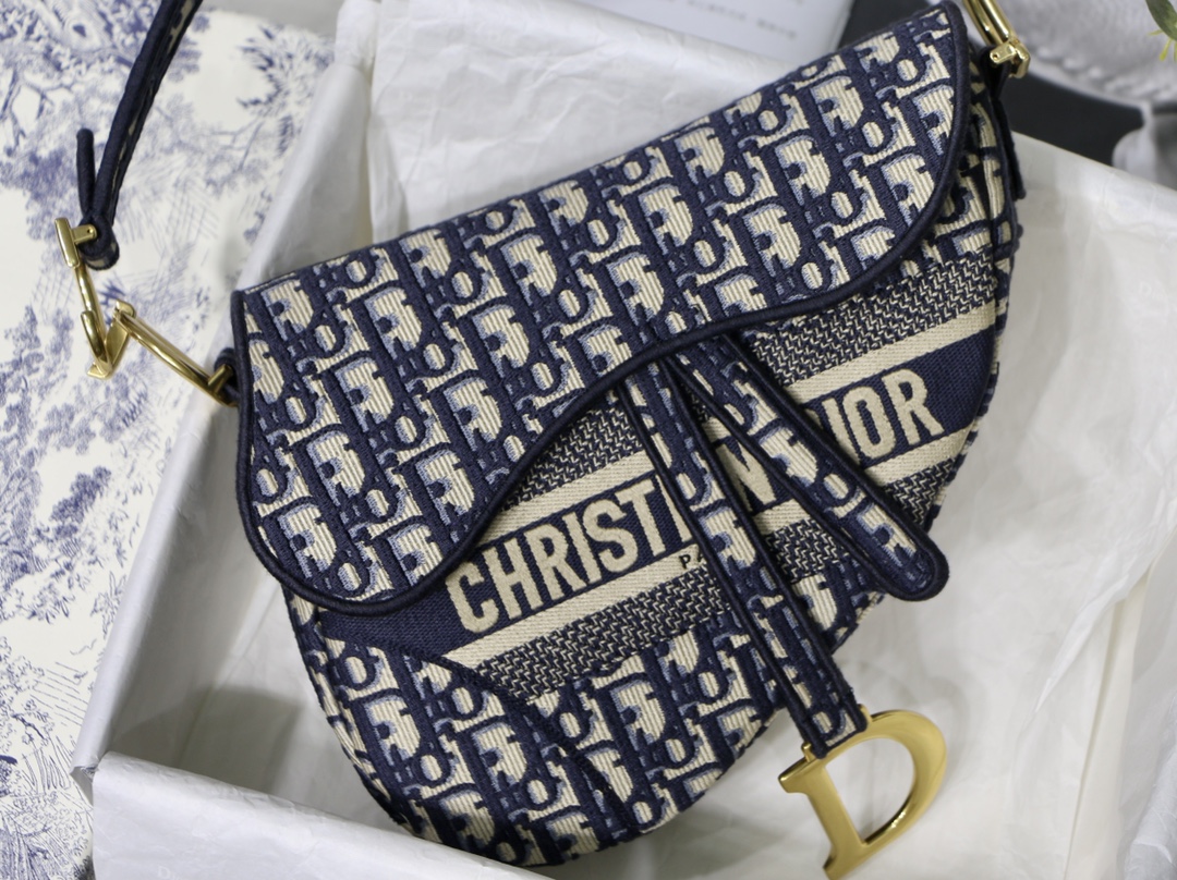 D*or saddle bag-25.5 x 20 x 6.5cm