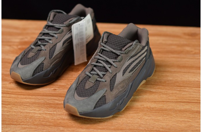ADIDAS YEEZY BOOST 700 V2 GEODE EG6860