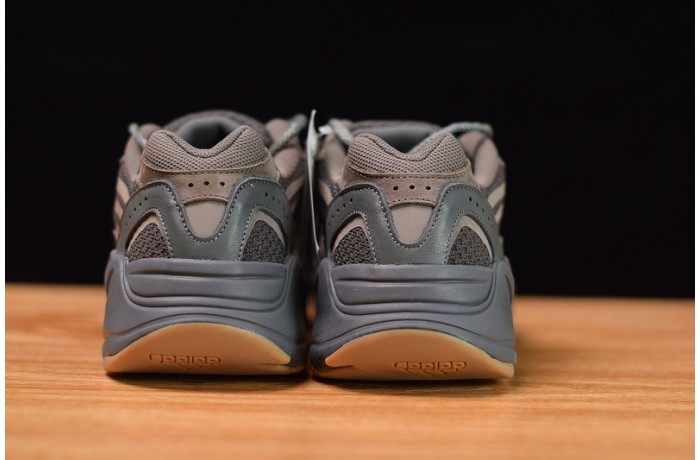 ADIDAS YEEZY BOOST 700 V2 GEODE EG6860