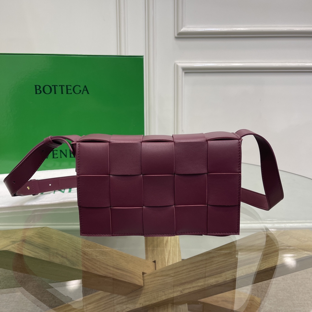 bo*te*ga Ve*ne*ta crossbody bag-23*15*6cm