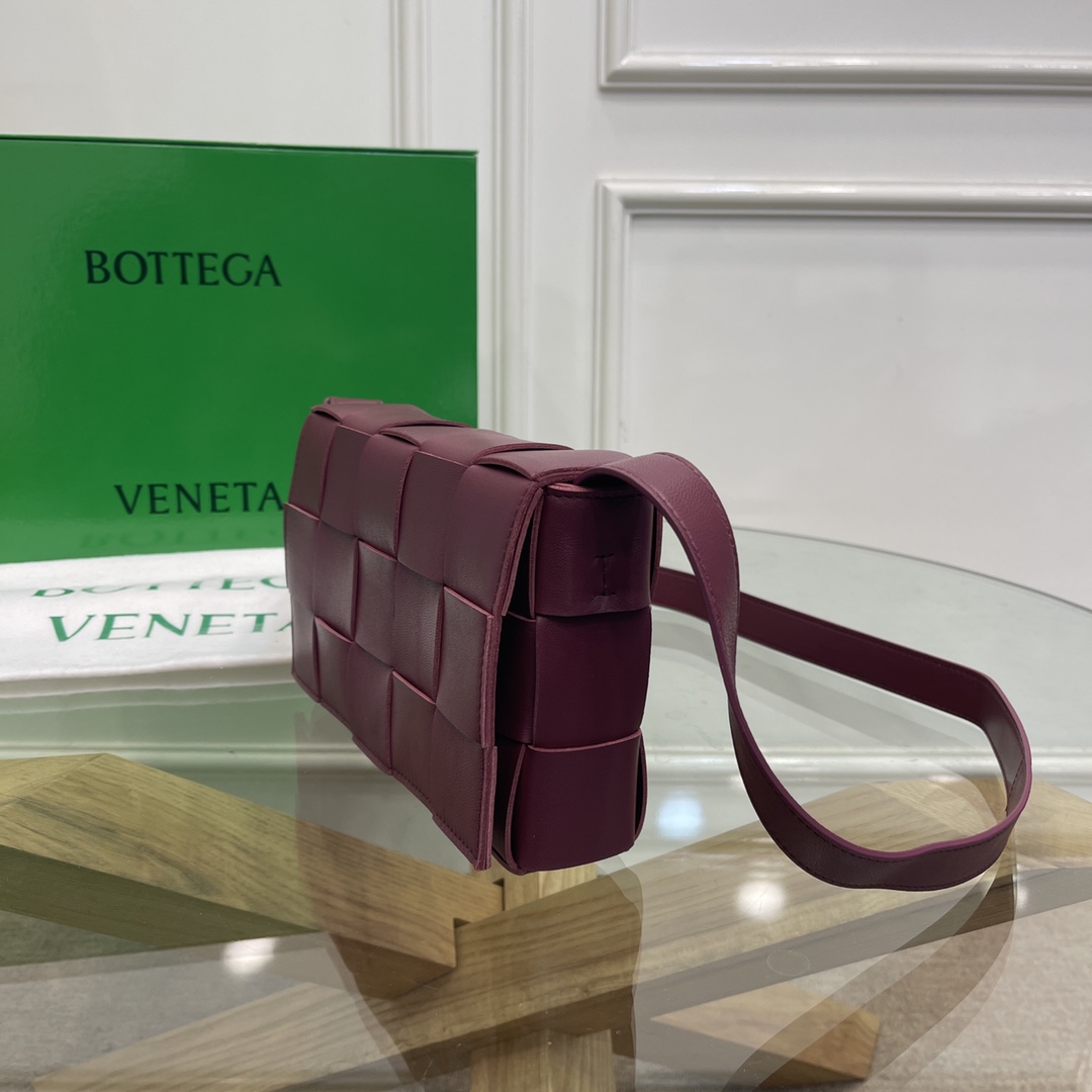 bo*te*ga Ve*ne*ta crossbody bag-23*15*6cm