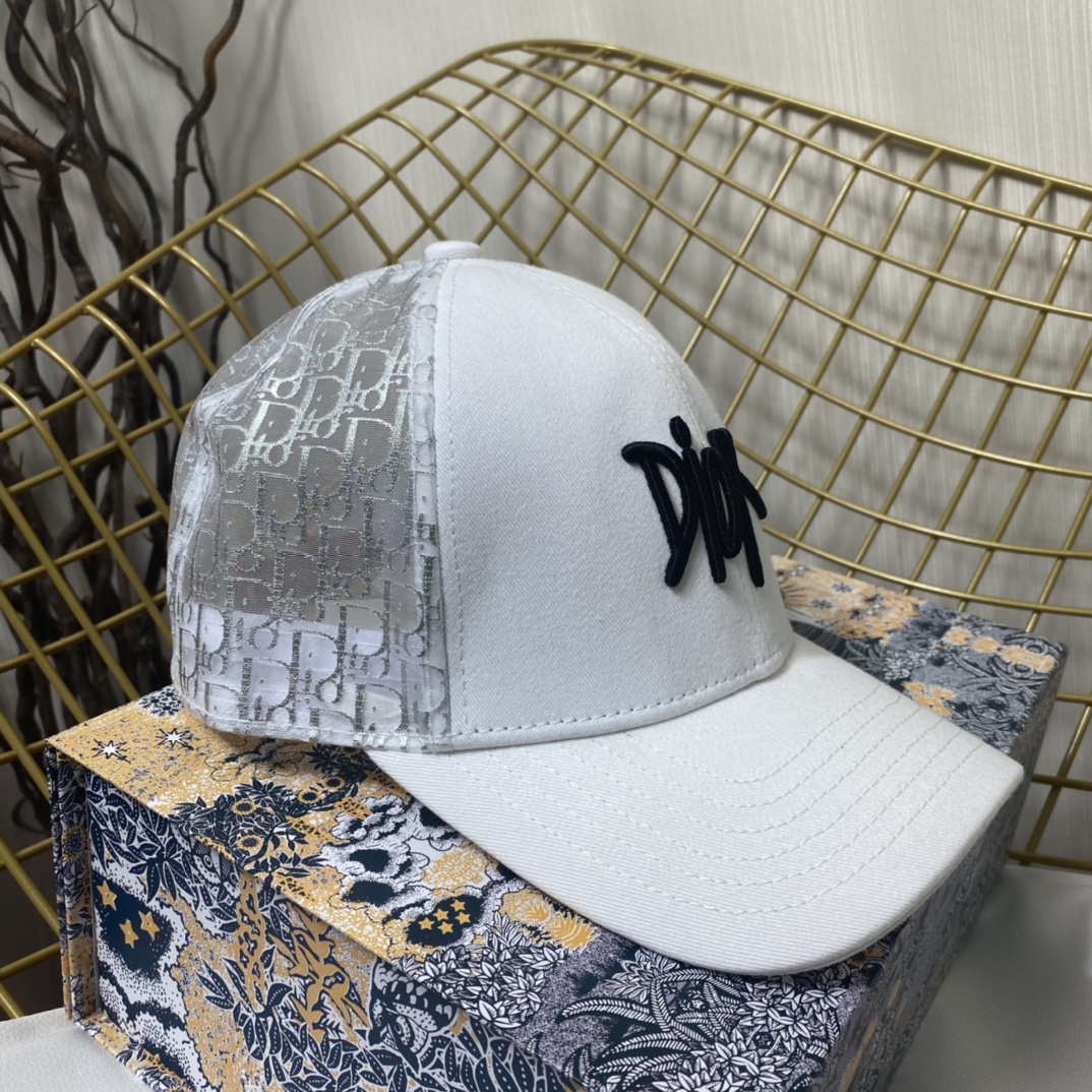 D*or hats