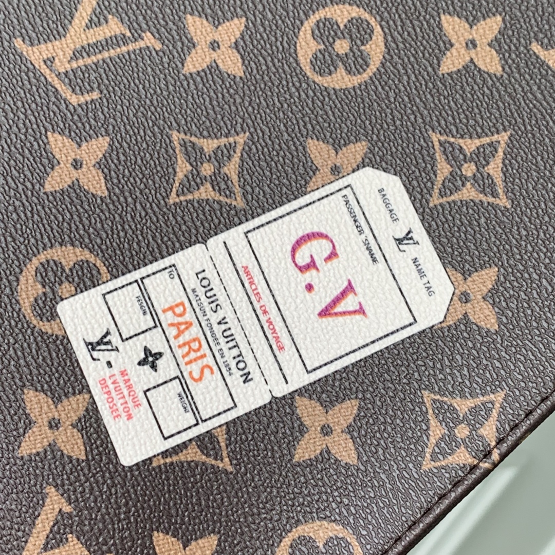 Louis Vuitton Trio Mon Monogram P01952-25 x 20 x 5.5CM