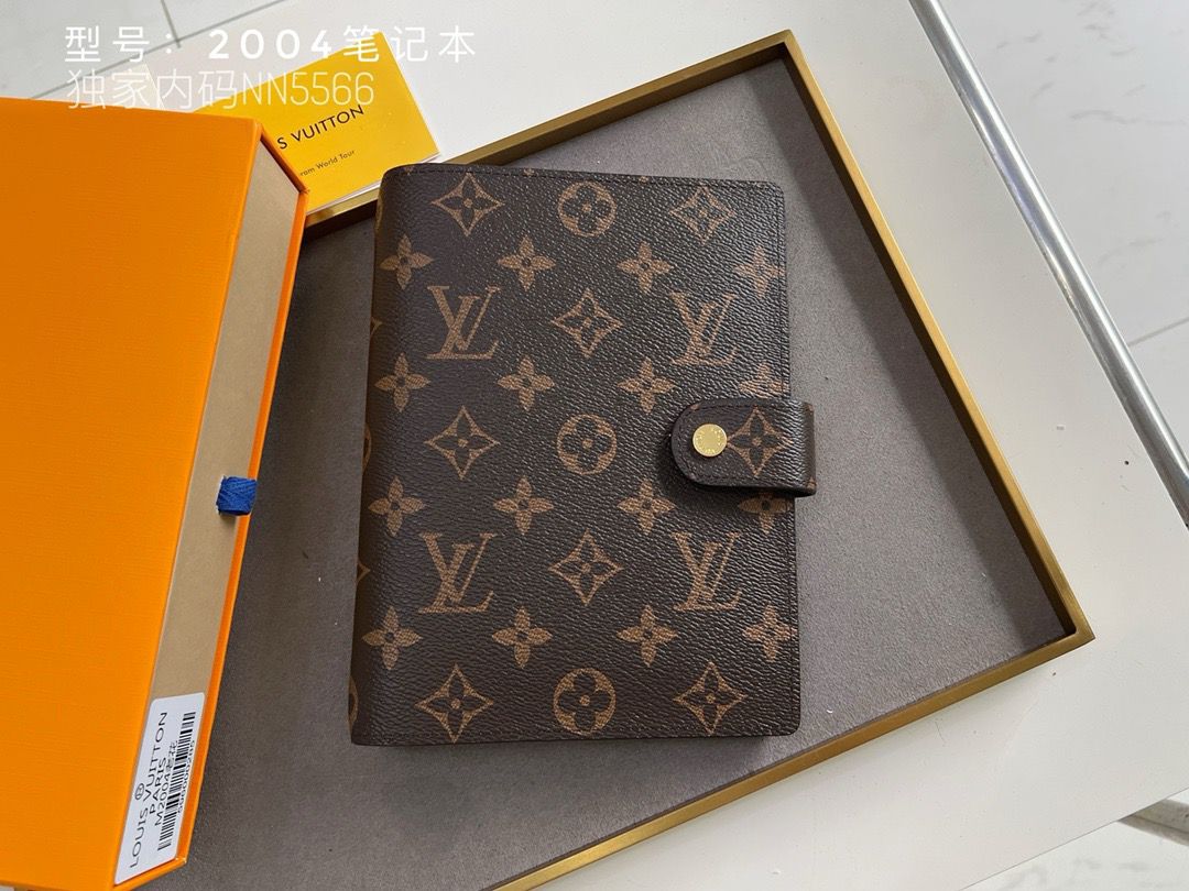 Louis Vuitton Monogram Small Ring Agenda Cover-14*18CM