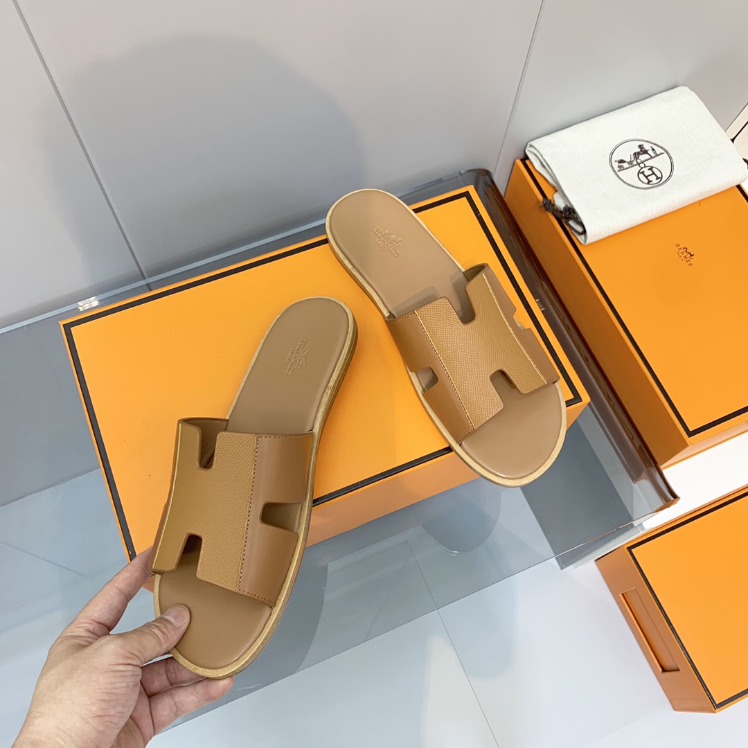 H**mes sandals