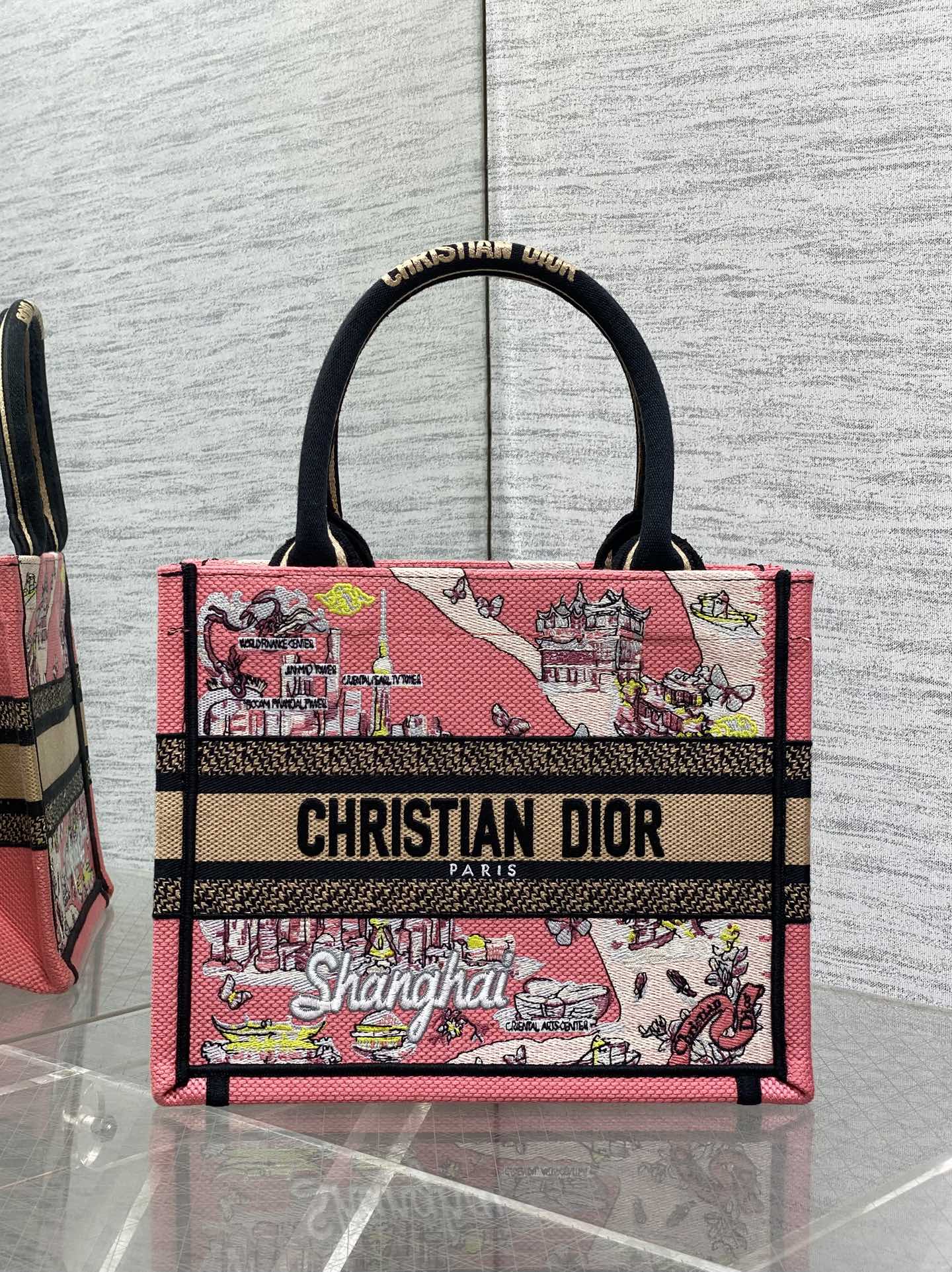 Diro Book Tote