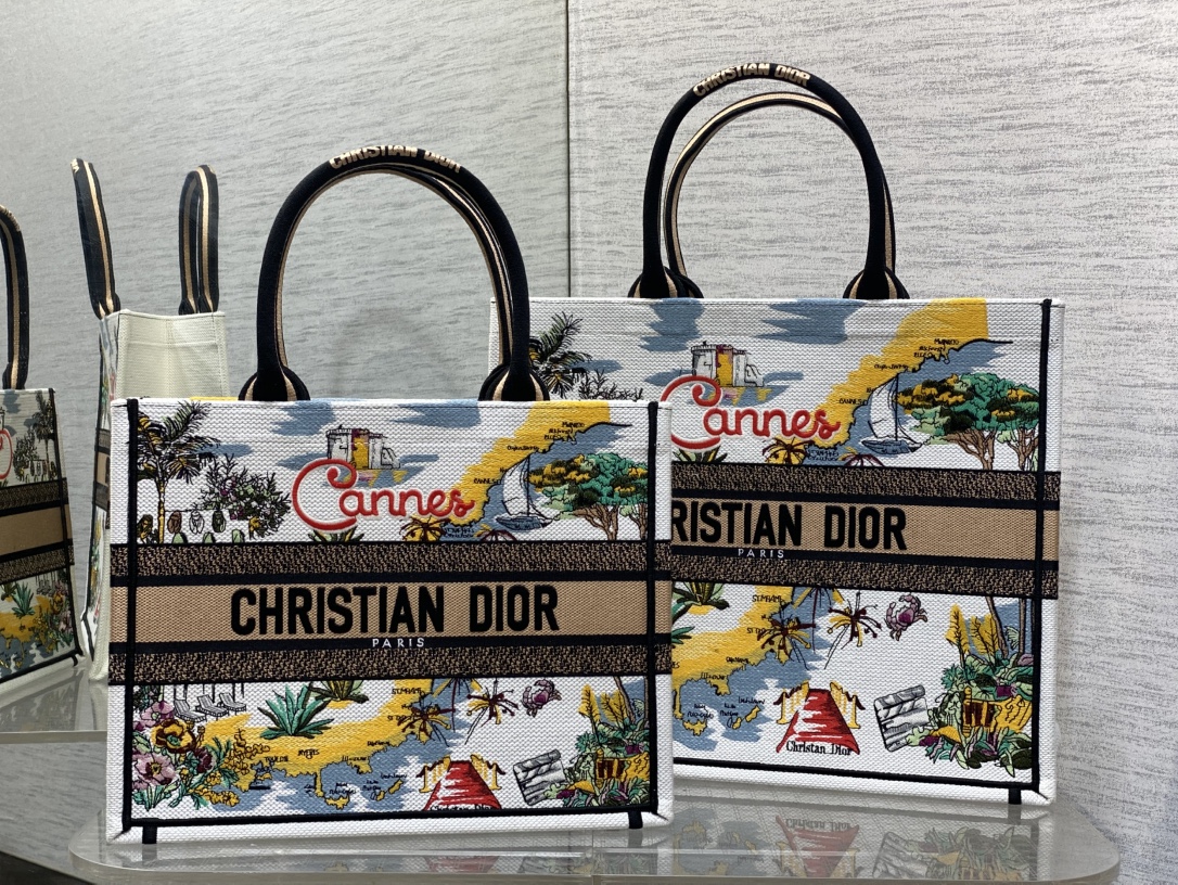 Diro Book Tote