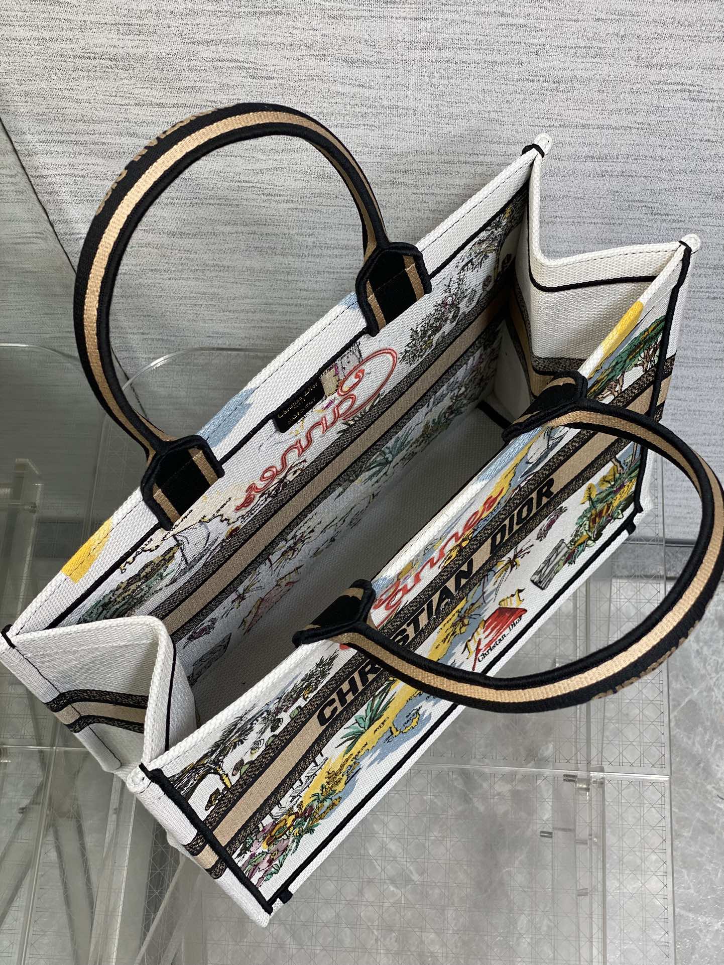 Diro Book Tote