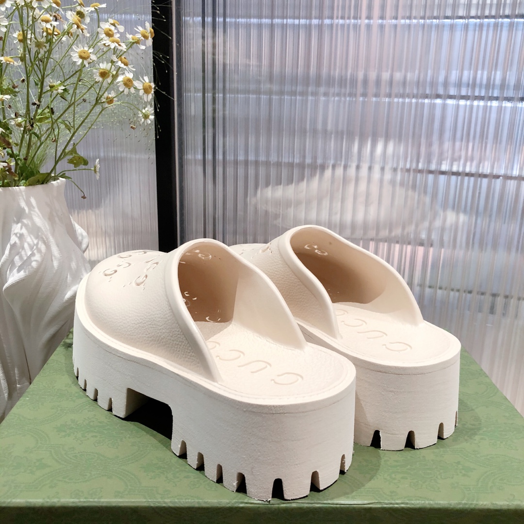 G*u*i slides-4.5cm