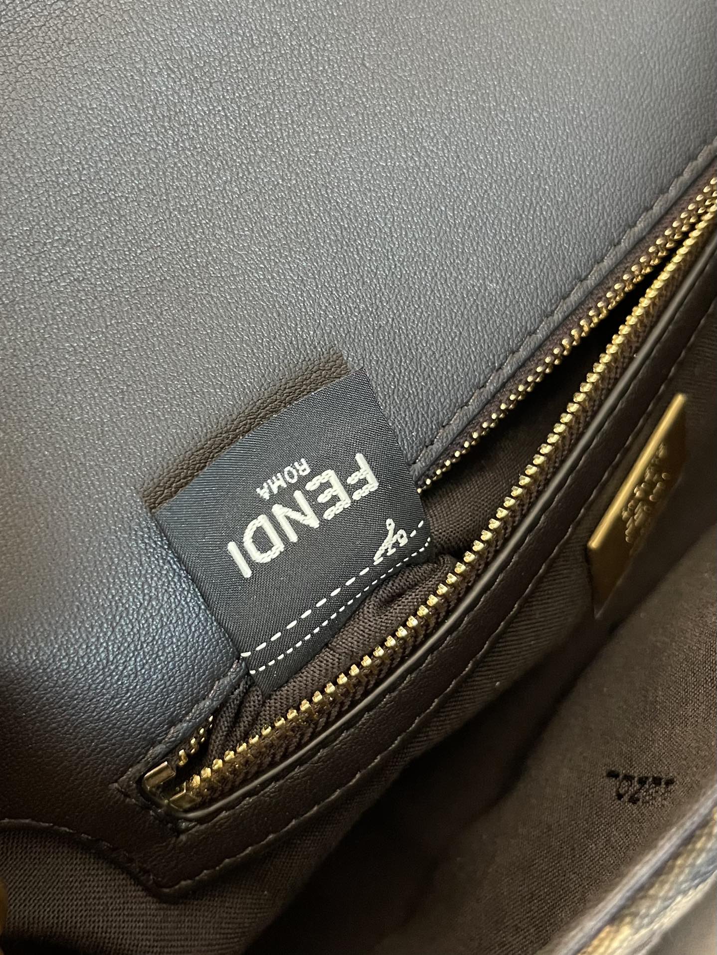 F**di baguette bag-24x14x7cm