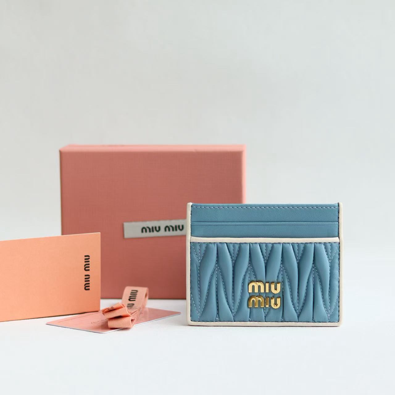 MiuMiu Pocket Wallet-8X10.5CM