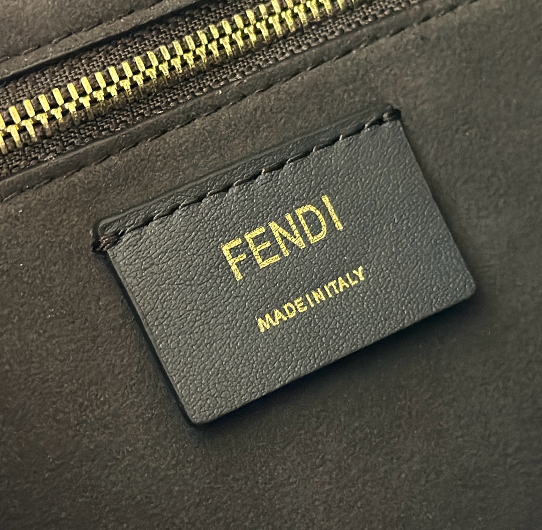 F**di simply bag