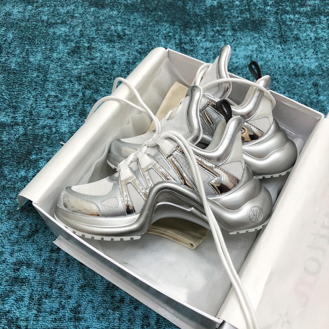 l0*is V*t0n archlight sneaker