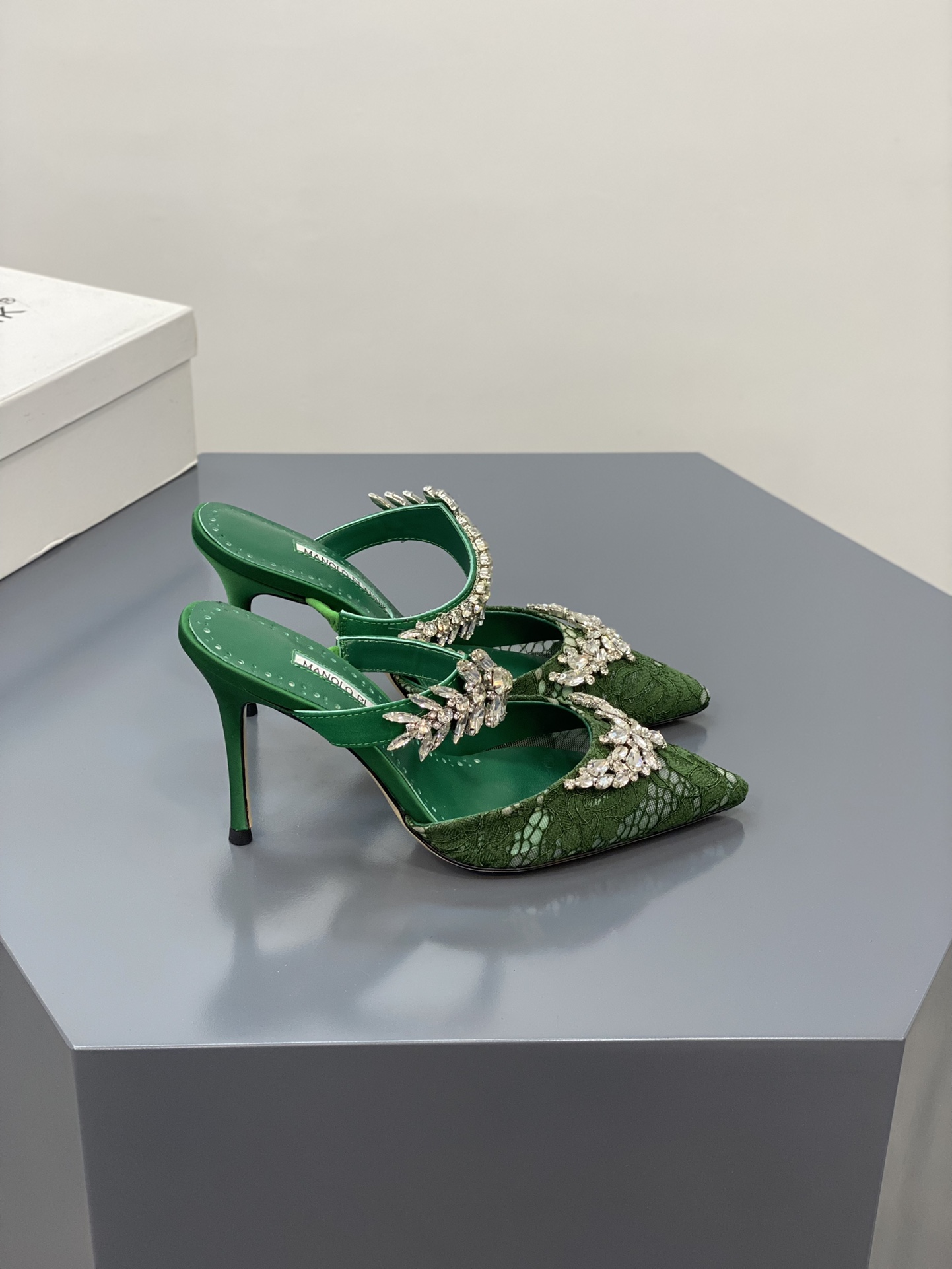 Manolo Blahnik-10CM