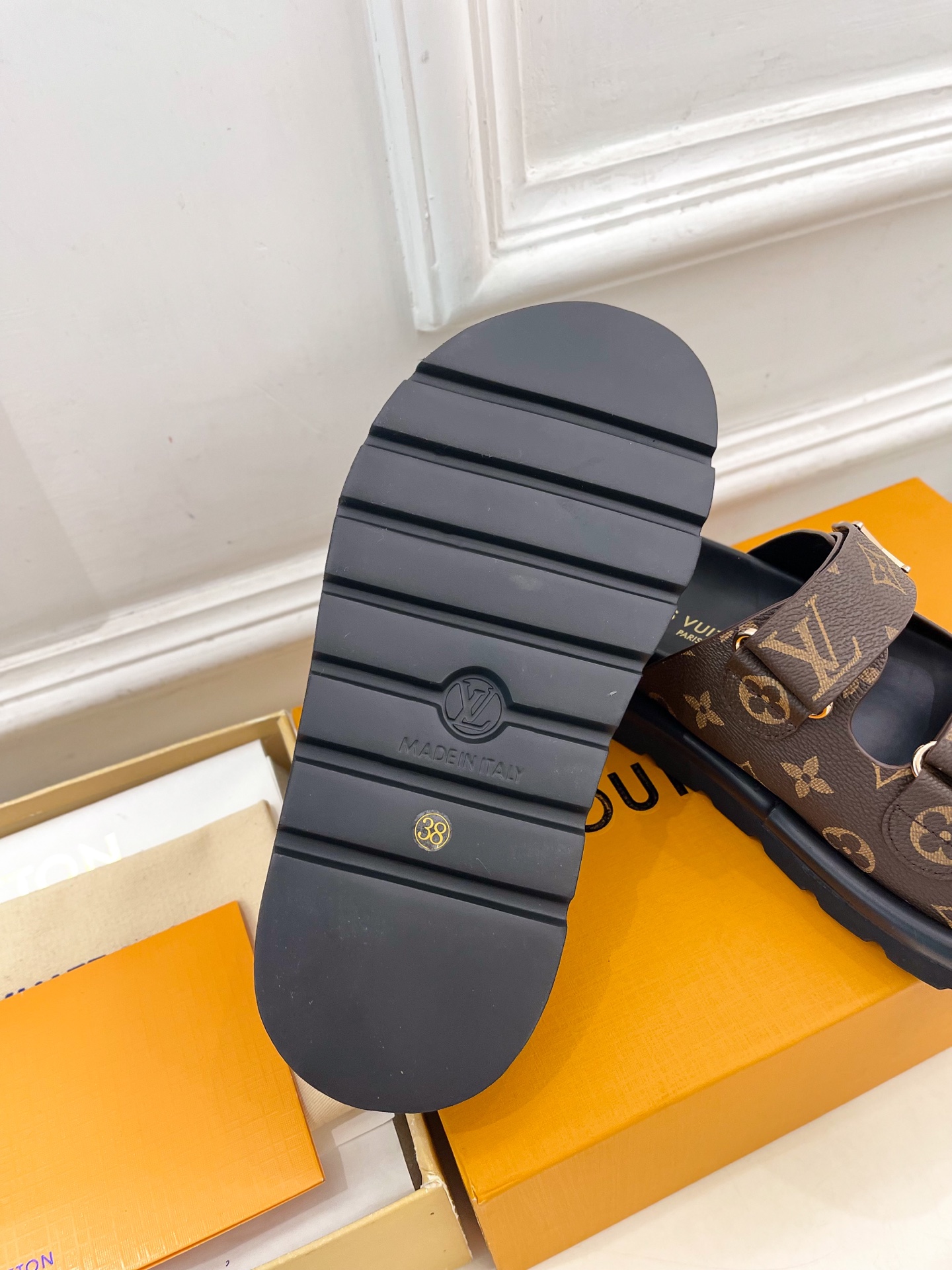 Louis Vuitton 25SS Sandals