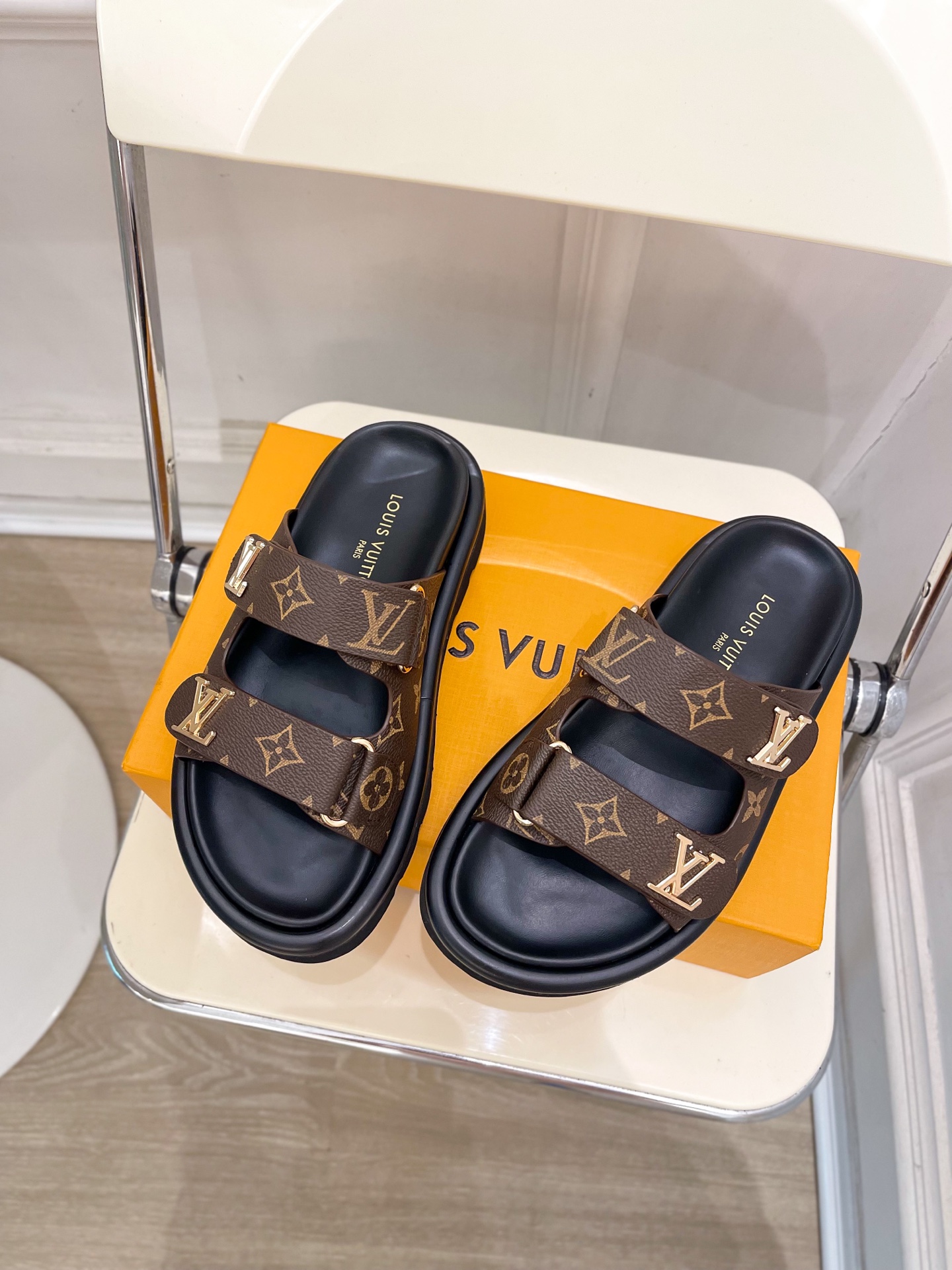 Louis Vuitton 25SS Sandals