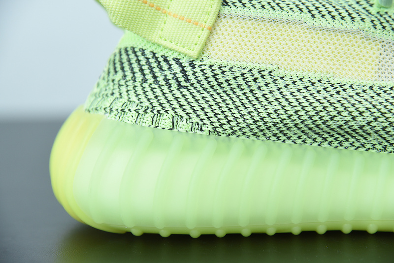 ADIDAS YEEZY BOOST 350 V2 YEEZREEL REFLECTIVE FX4130