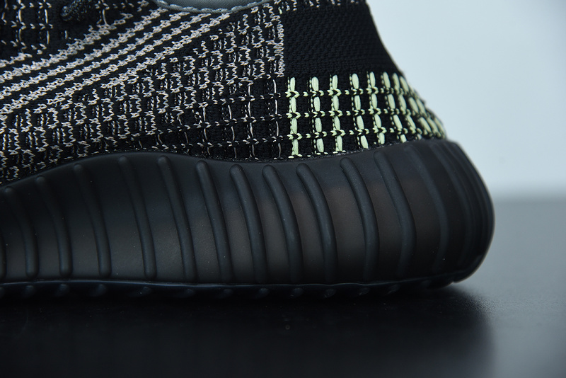 ADIDAS YEEZY BOOST 350 V2 REFLECTIVE YECHEIL FX4145