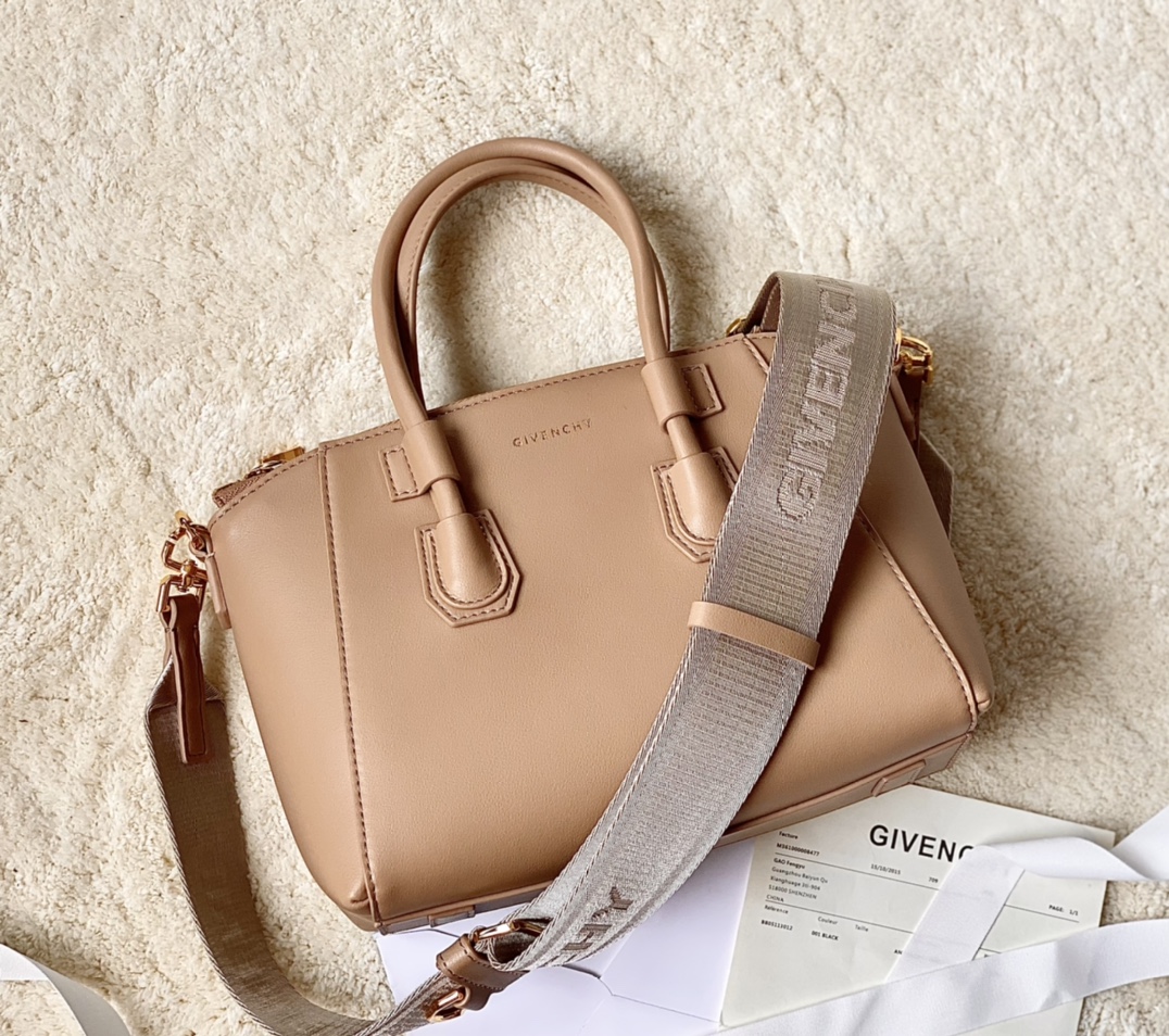 Givenchy Antigona Sport -22*5*18CM