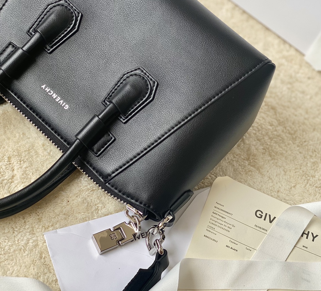 Givenchy Antigona Sport -22*5*18CM