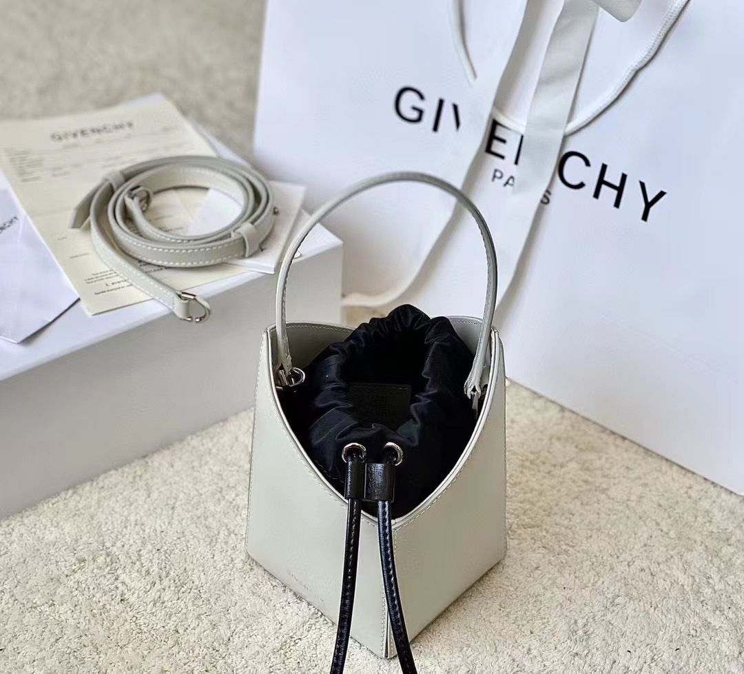 Givenchy Cutout Bucket-16*11*11 CM