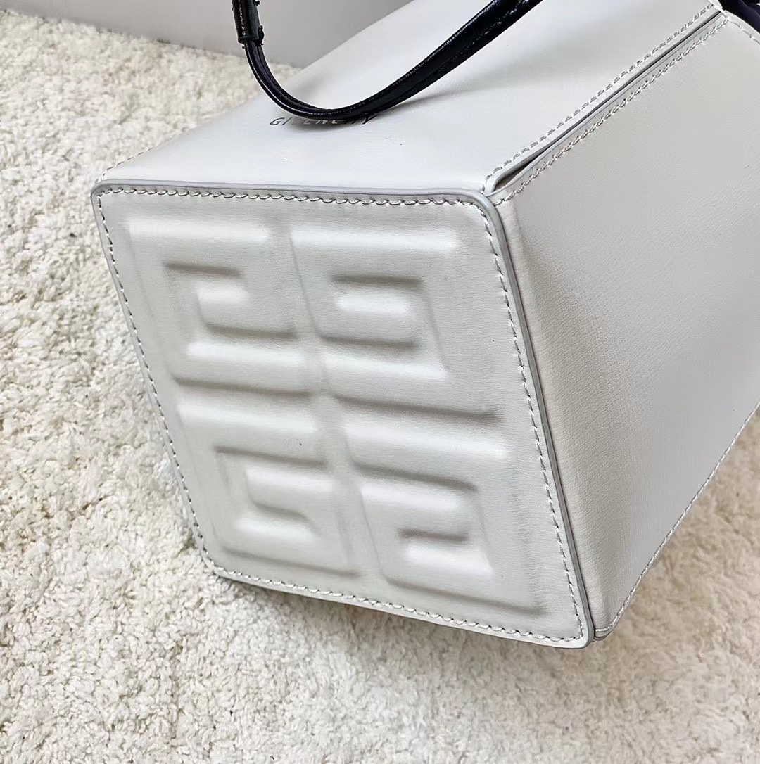 Givenchy Cutout Bucket-16*11*11 CM
