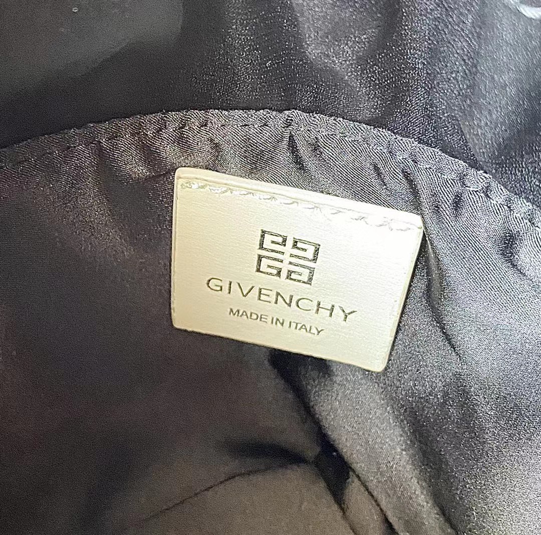 Givenchy Cutout Bucket-16*11*11 CM