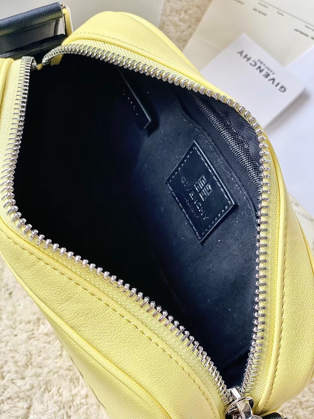 Givenchy Waist Bag-16x11x8CM