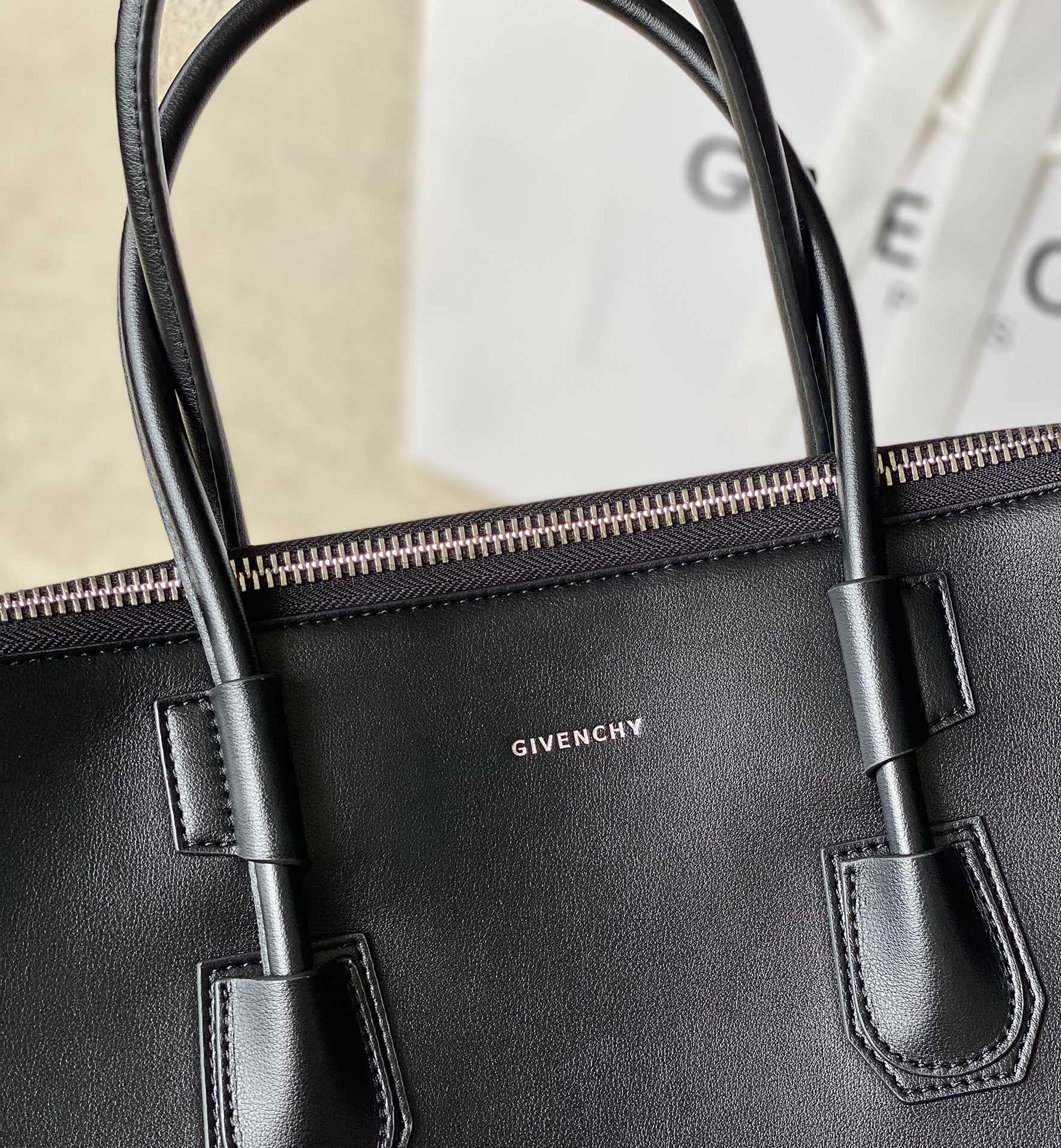 Givenchy Antigona Sport -41*9*31CM