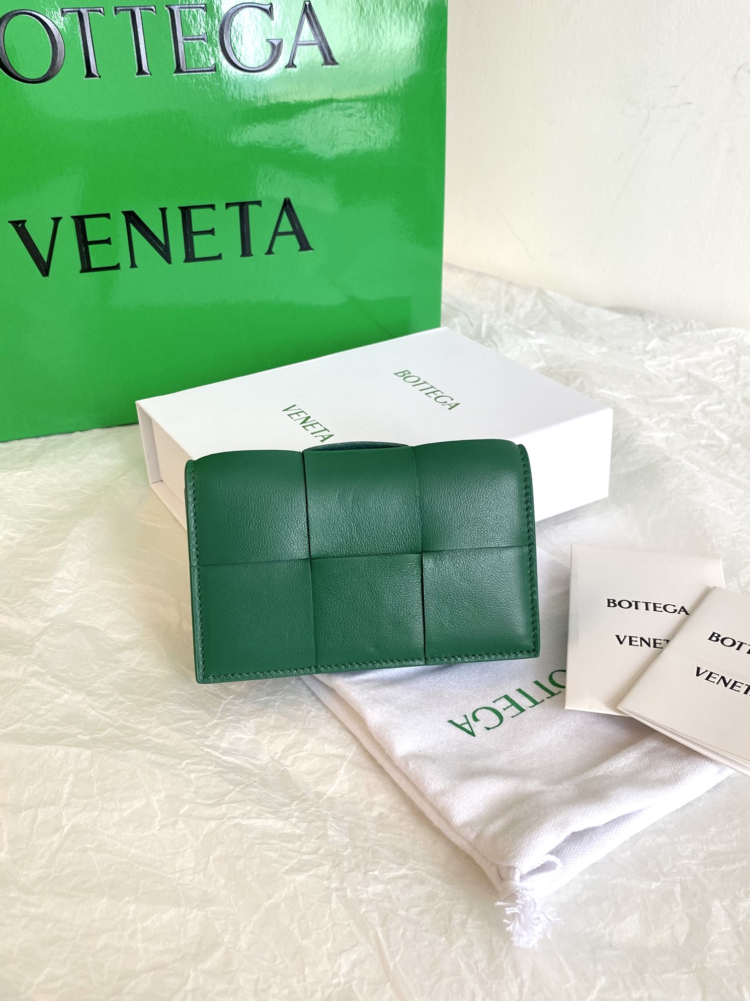 bo*te*ga Ve*ne*ta wallet-12cm
